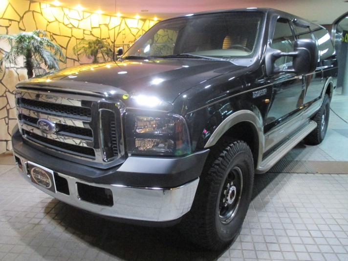 フォード エクスカージョン ＬＴＤ ４ＷＤ 新車並行 中古車 情報 | garage CREW CAB