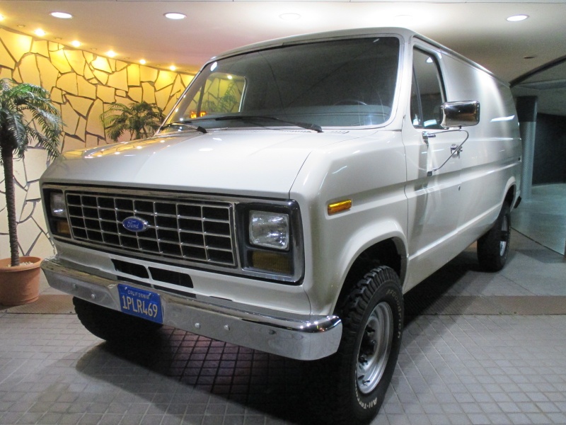 フォード E-350 カーゴＶＡＮ Ｅ３５０ 新車並行 中古車 情報 | garage CREW CAB